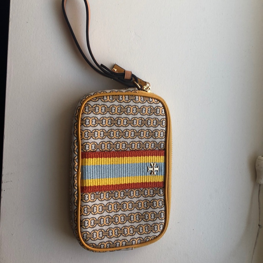 Tory Burch Gemini Link Wristlet